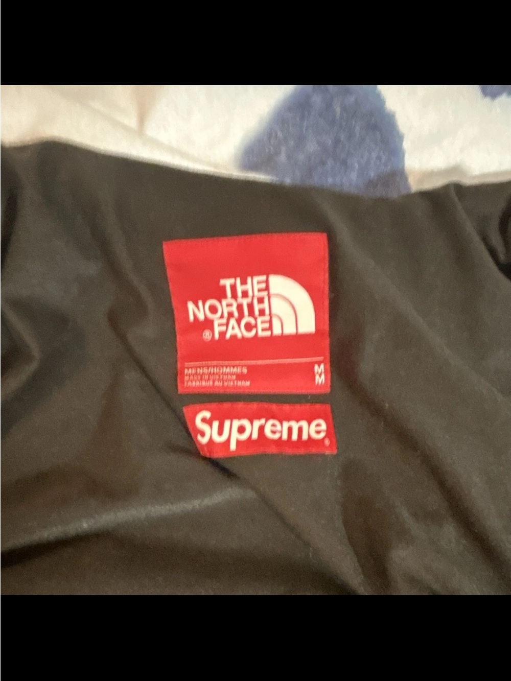 Supreme x The North Face Bleached Denim Print Mountain Jacket - Picture 5 of 7